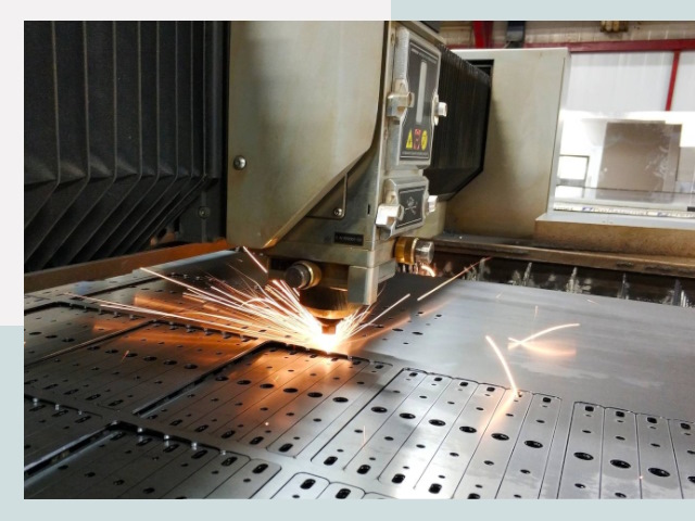 Лазерная резка металла в Тулуне от 647 руб.